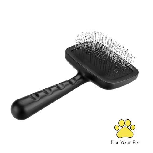 Tweezerman Dog and Cat Slicker Brush for Pets, Grooming Brush with Coated Bristles to Prevent Scratching and Ergonomic Handle