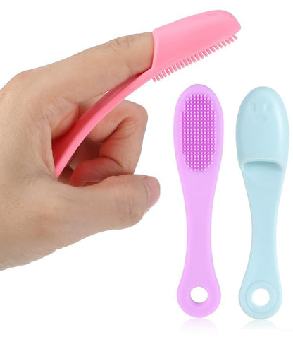 3-Pack Silicone Finger Toothbrush, with Soft Mane and Smiling Face Design, Easy to Grip Finger Toothbrush for Small Dogs and Cats (Pink, Blue, Purple)