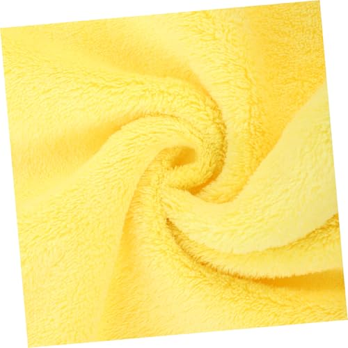 Absorbent Coral Fleece Pet Towel for Dogs and Rabbits Thickened Bath Towel for Quick Drying and Warmth Soft High-Density Microfiber Grooming Cloth and Easy to Store Dog Bathing