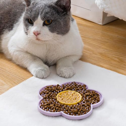 Cats & Dogs Lick Pad with Suctions Cup Slow Feeders Licking Mat Flower Shape Silicone - size: Blue