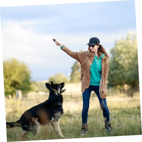 BESTonZON Clicker for Dog Training Adjustable Wrist Strap PET Training Clicker for Dogs Cats Puppies and Birds Effective Behavior Reminder