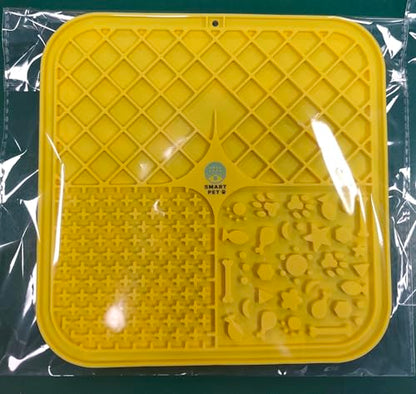 Calming Treat Mat for Dogs and Cats, Anti-Anxiety Slow Feeder with Strong Suction Cups, Silicone Licking Pad for Bathing, Grooming and Training, Enrichment and Stress Relief
