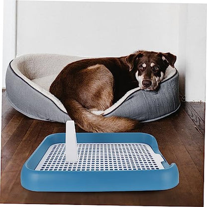 UKCOCO Plastic Dog Potty Trainer Tray with Raised Edges and Leak Design for Indoor Use Lightweight Portable Puppy Toilet with Special Column for Toilet Training and Safety Suitable for