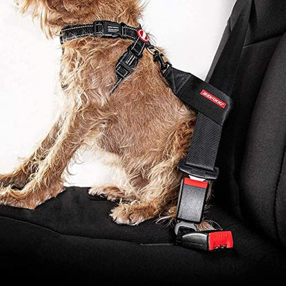 EzyDog Universal Dog Seat Belt Restraint for Cars – Durable Easy to Use Seatbelt Attachment for Dog Harness with Superior Strength and Nylon Webbing