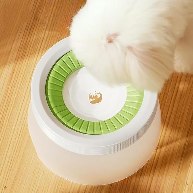 600ml Spill Proof Dog Water Bowl,Water Bowl for Cats no Spilling,Slow Drinking Water Dispenser for Dogs and Cats to Prevent Their Mouths Wet When Drinking, Splash-Proof, Anti-Play